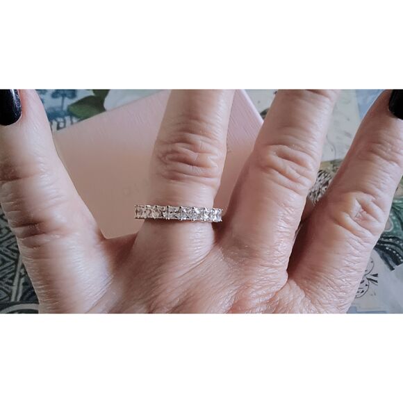 Stunning 4.5 Ct. DIAMONIQUE Princess Cut Eternity Band Ring Sz 8 - Picture 6 of 6